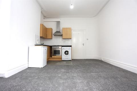 1 bedroom flat to rent, Selborne Court, Hove