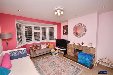 27 Kersey Gardens, Romford, RM3 0ER