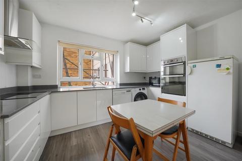 3 bedroom apartment for sale, Cranmer Court, Wickliffe Avenue, London