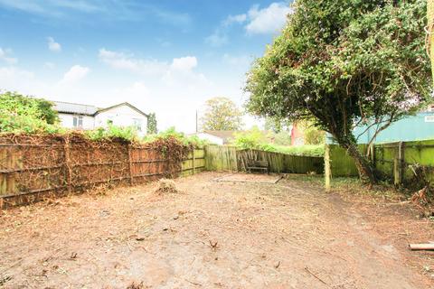 4 Fisher Close, Greenford, UB6 9UF