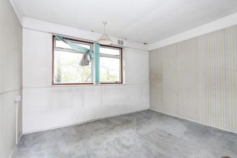 4 Fisher Close, Greenford, UB6 9UF