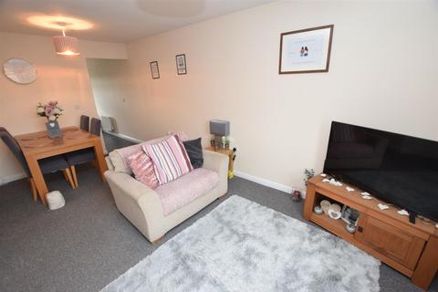 2 bedroom apartment to rent, Thames Way, Hilton, Derby, Derbyshire, DE65