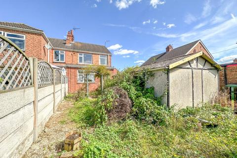 3 bedroom semi-detached house for sale, Neath Road, Scunthorpe, North Lincolnshire, DN16