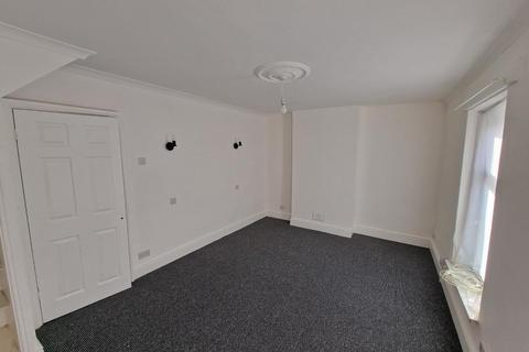 2 bedroom terraced house to rent, 19 Dock Street, Cogan