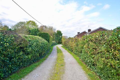 3 bedroom detached house for sale, Manor Farm Lane, Ledburn, Leighton Buzzard