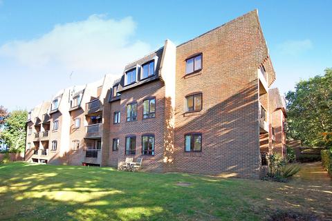 2 bedroom apartment for sale, Morley Road, Farnham, Surrey, GU9