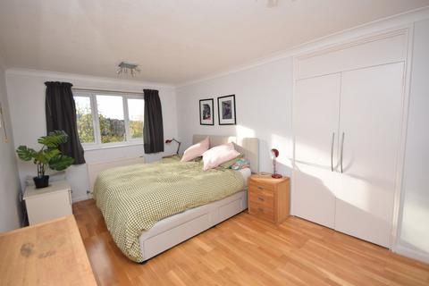 2 bedroom apartment for sale, Morley Road, Farnham, Surrey, GU9