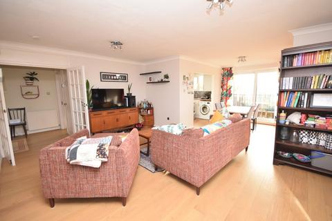 2 bedroom apartment for sale, Morley Road, Farnham, Surrey, GU9
