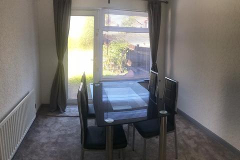 3 bedroom semi-detached house to rent, Leeds LS4