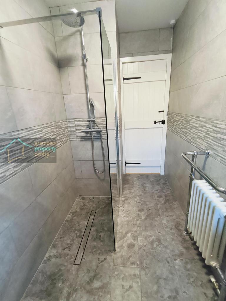 Shower Room 2