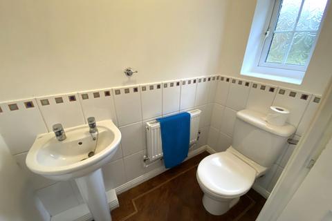 12 Glebe Lane, Oldham, OL1 4SJ