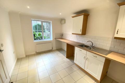 12 Glebe Lane, Oldham, OL1 4SJ