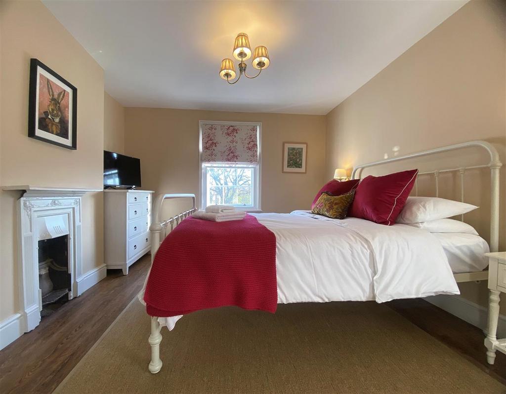 Bedroom 3 III.jpg