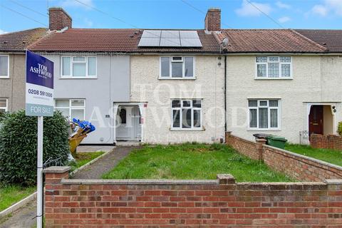 2 bedroom terraced house for sale, Spinney Gardens, Dagenham, RM9