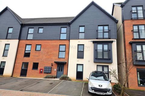 2 bedroom flat for sale, Ffordd Penrhyn, Barry. CF62 5DH