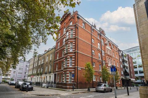 Studio to rent, Red Lion Square, West End, London, WC1R