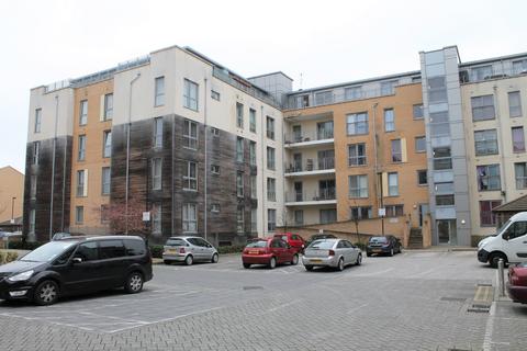 2 bedroom flat for sale, Fortune Avenue, Edgware HA8