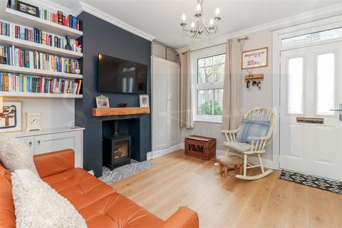 3 bedroom terraced house for sale, Lucan Road, Barnet EN5