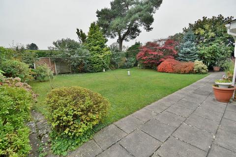 3 bedroom detached bungalow for sale, Glenmoor Road, West Parley, Ferndown, BH22