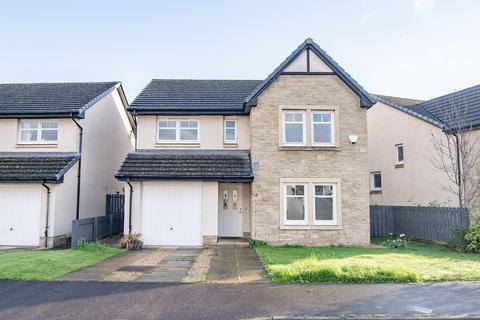 4 bedroom detached villa for sale, Hebridean Gardens, Crieff PH7