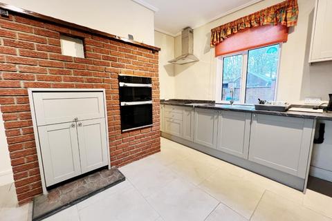 2 bedroom terraced house to rent, Denebridge Row, Chilton, DL17 0HN