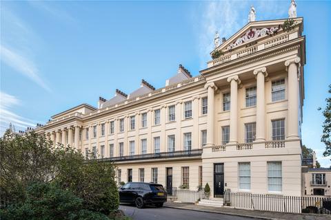 Gloucester Gate, Regents Park, London