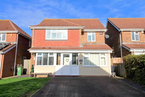 5 bedroom detached house for sale, Aquila Park, Seaford