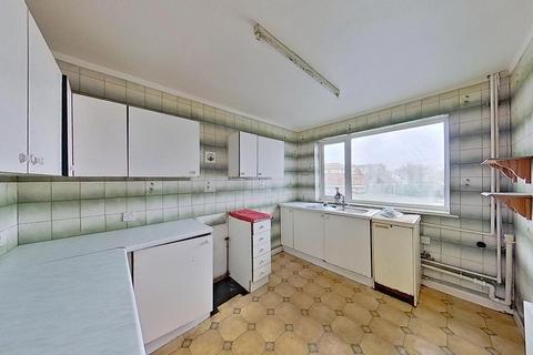 2 bedroom flat for sale, Tankerton Road, Whitstable, CT5 2AW