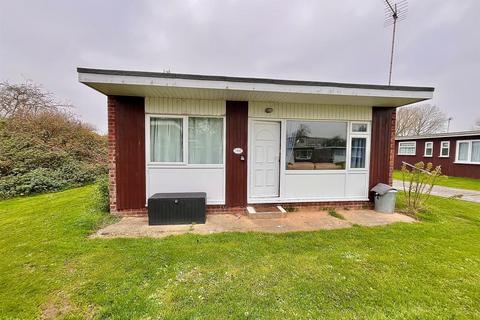 2 bedroom chalet for sale, Hemsby