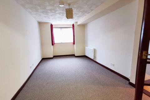 1 bedroom flat to rent, CHARLOTTE COURT, SOUTHSEA, PO5 3AY