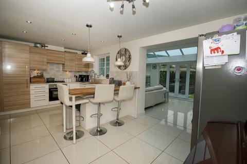 46 Elton Fold Chase, Bury, BL8 1PW
