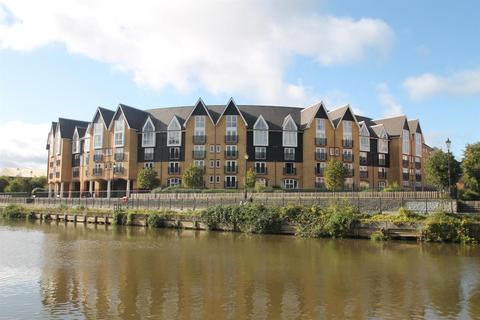 2 bedroom apartment for sale, St. Peters Street, Maidstone