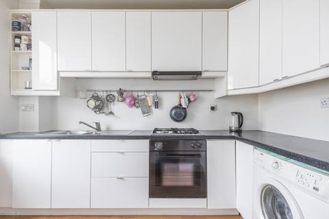 2 bedroom flat for sale, Warwick Avenue, London