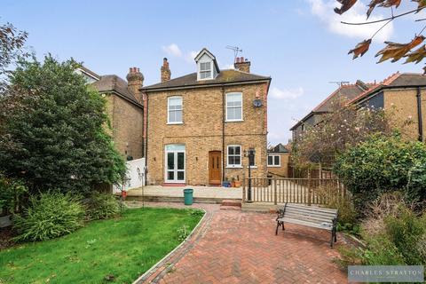 6 bedroom detached house for sale, Kingston Road, Romford