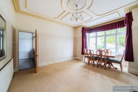 6 bedroom detached house for sale, Kingston Road, Romford