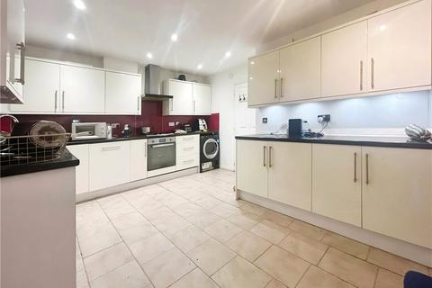 4 bedroom terraced house to rent, Aldershot, Hampshire, GU12