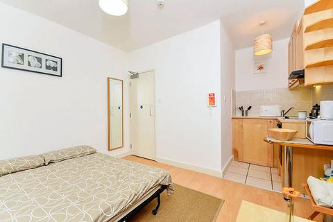 Studio to rent, Fairholme Road, West Kensington, London W14