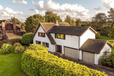 3 bedroom detached house for sale, Leeds Road, Selby