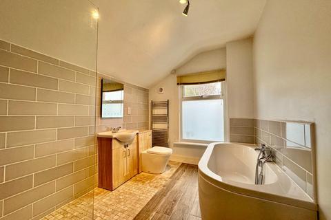 20 Stanhope Road, Northampton, NN2 6JX