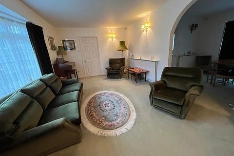 4 bedroom detached house for sale, Lodge Court, Hyde SK14