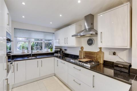 4 bedroom detached house for sale, Belton Close, Sandiacre NG10