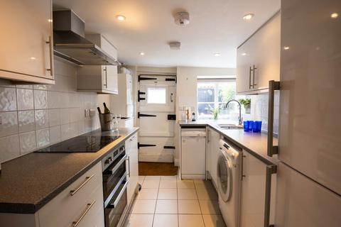 4 bedroom house to rent, King Street, Canterbury, Kent