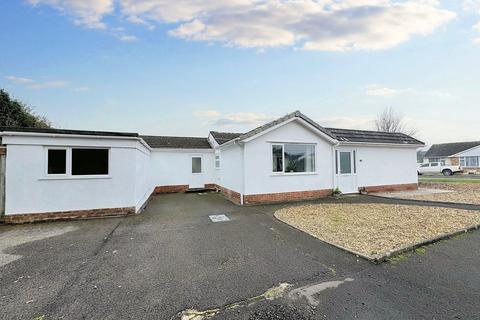 4 bedroom detached bungalow for sale, Stapehill