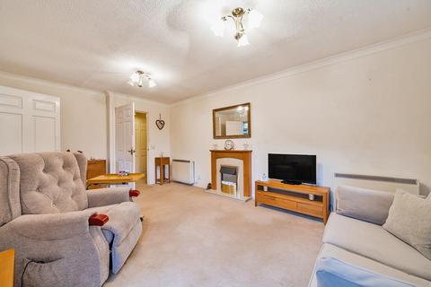 1 bedroom flat for sale, Oakmead Green, Epsom KT18