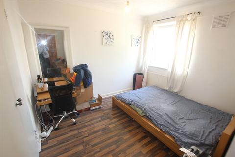 4 bedroom flat share to rent, Mellish Street, London, E14