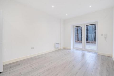 1 bedroom flat for sale, Aylesbury,  Buckinghamshire,  HP19