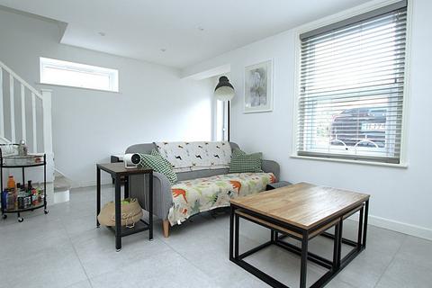 2 bedroom mews for sale, Poole Road, Upton, Poole, BH16