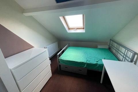6 bedroom terraced house to rent, Westcotes Drive, Leicester