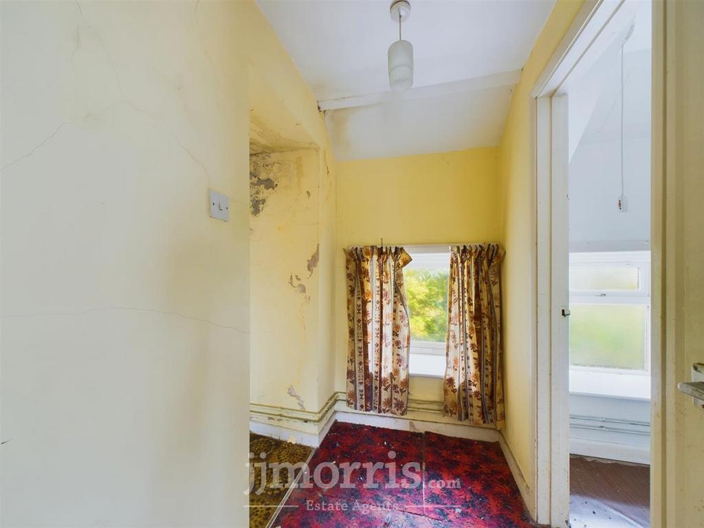CAM02122 G0-PR0188-STILL012.jpg