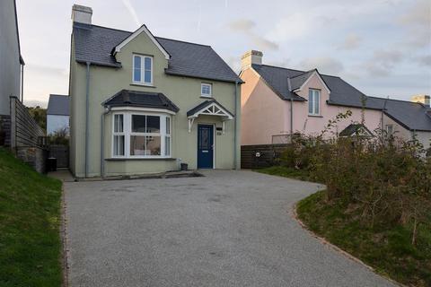 2 bedroom detached house for sale, Swn-y-Nant, Newport